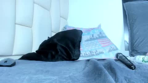 FERNANDA 3 online show from 7, 3, 2025