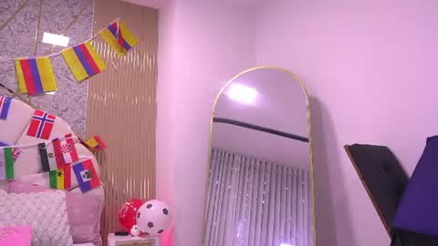 Snapshot of mssburbuja chatting on 12, 7, 2026 Manuela online show from 12, 7, 2026