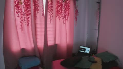 Chloe new account online show from 9, 11, 2025