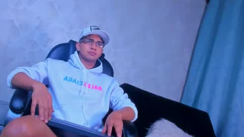 Snapshot of muichiro_tokito1 chatting on 23, 12, 2024 muichiro tokito1 online show from 23, 12, 2024