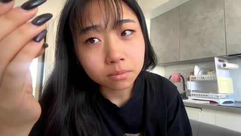 Mia online show from 7, 4, 2026