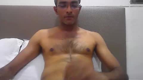 Snapshot of mumbaimonster8inch chatting on 18, 11, 2025 rajesh engineer online show from 18, 11, 2025