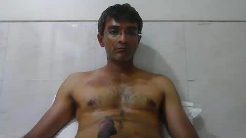 Snapshot of mumbaimonster8inch chatting on 20, 3, 2026 rajesh engineer online show from 20, 3, 2026