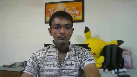 Snapshot of mumbaimonster8inch chatting on 15, 4, 2026 rajesh engineer online show from 15, 4, 2026
