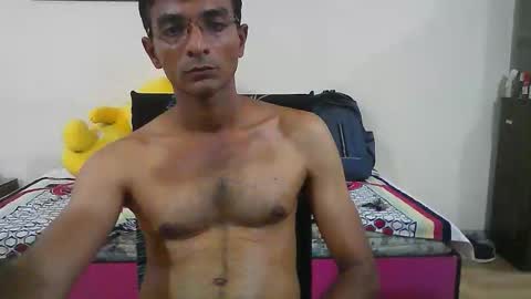 Snapshot of mumbaimonster8inch chatting on 18, 4, 2026 rajesh engineer online show from 18, 4, 2026