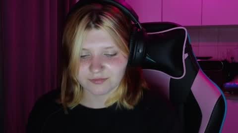 Milana online show from 28, 5, 2026