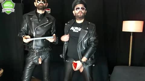 Snapshot of muratturkei chatting on 15, 12, 2024 MasterBros online show from 15, 12, 2024