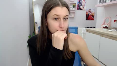 muriel_elvin online show from 1, 10, 2025