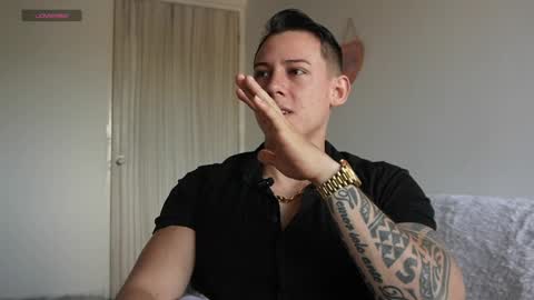 muscle_king_cum online show from 2, 6, 2026