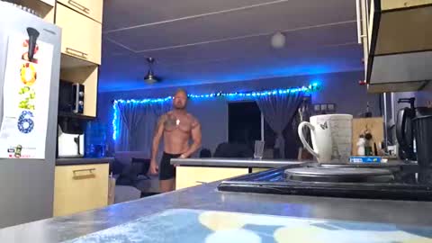 Snapshot of muscledaddy69s chatting on 22, 12, 2025 muscledaddy69s online show from 22, 12, 2025