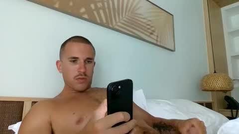 muscleshow00 online show from 7, 4, 2026