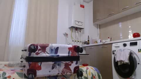 MusclesQueen online show from 5, 12, 2024