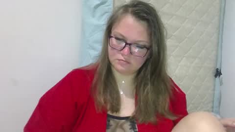 musechic_wild online show from 8, 4, 2026