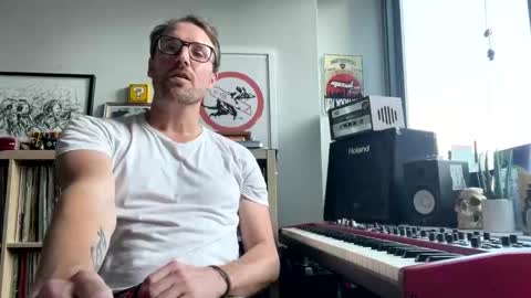 Snapshot of mustacheridesforall chatting on 5, 10, 2025 Perfectly Average online show from 5, 10, 2025