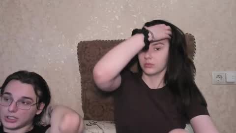 Snapshot of muuur_love chatting on 24, 3, 2026 cute couple online show from 24, 3, 2026