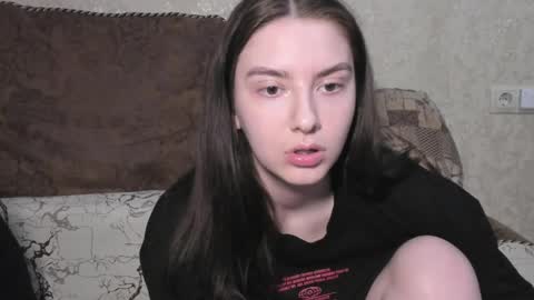 Snapshot of muuur_love chatting on 30, 3, 2026 cute couple online show from 30, 3, 2026
