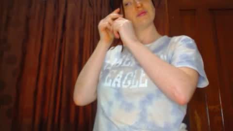     sara      i know you love me xoxox     online show from 6, 2, 2026