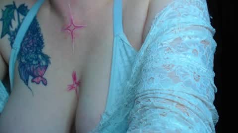     sara      i know you love me xoxox     online show from 11, 4, 2026