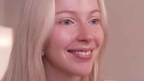 STELLA  Im here today online show from 1, 3, 2025
