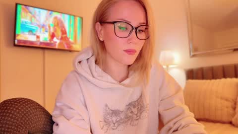 Mya-be Yours P online show from 2, 4, 2026