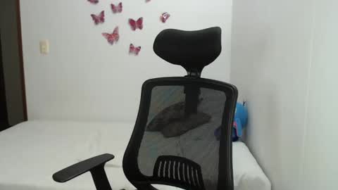 mary and charlie online show from 30, 1, 2025