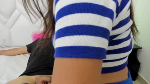 LINDA  AND EMILIO online show from 8, 2, 2025