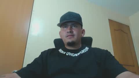 Snapshot of myke_andrade chatting on 17, 1, 2025 myke_andrade online show from 17, 1, 2025
