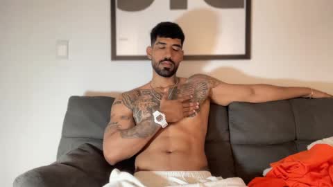 Myke esthetic online show from 15, 12, 2024