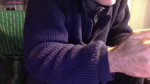 Bi sexy guy lovense hush is on private is open or password show tip if you like. online show from 1, 2, 2025