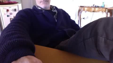 Bi sexy guy lovense hush is on private is open or password show tip if you like. online show from 2, 3, 2025