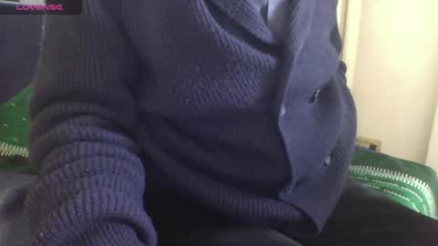 Bi sexy guy lovense hush is on private is open or password show tip if you like. online show from 6, 3, 2025