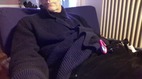 Bi sexy guy lovense hush is on private is open or password show tip if you like. online show from 4, 2, 2026