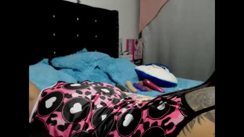 Snapshot of myrandafliiers chatting on 21, 10, 2025 myranda  online show from 21, 10, 2025