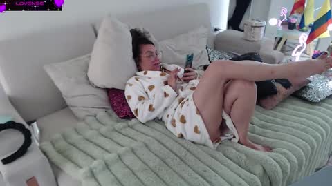 Myrna Sessions online show from 31, 1, 2026