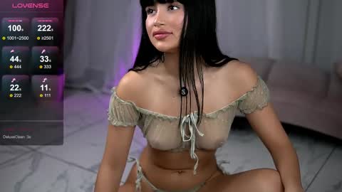 mysticlayla online show from 5, 11, 2025