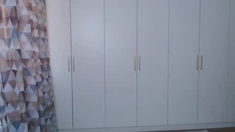 mysticsirenn online show from 1, 3, 2025