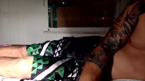 str8 dom alphaAsian Daddy type. sorry not bi or  curious but i dont judgediscrimenate. online show from 13, 2, 2025