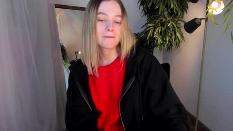 Eva  online show from 6, 2, 2025