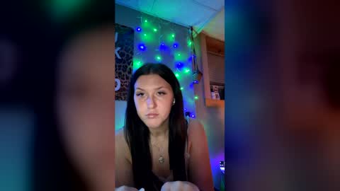 n0rmalgurl online show from 14, 5, 2026