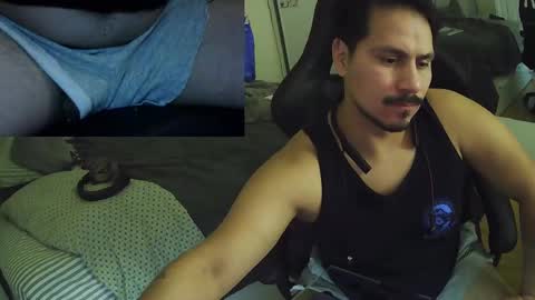 Snapshot of n0ttheface chatting on 18, 11, 2025 N0ttheFace online show from 18, 11, 2025