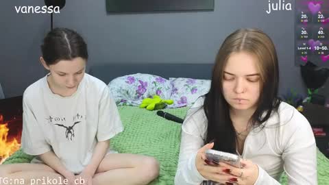 Snapshot of na_prikole_ chatting on 11, 12, 2024 Vanessa and Julia  online show from 11, 12, 2024