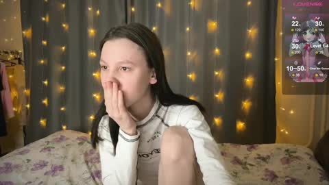Snapshot of na_prikole_ chatting on 10, 2, 2025 Vanessa and Julia  online show from 10, 2, 2025