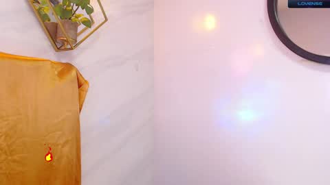 naamah_b online show from 15, 1, 2025