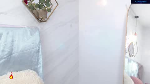 naamah_b online show from 12, 3, 2025