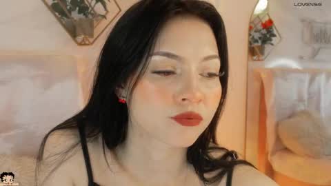 naamah_b online show from 12, 9, 2025