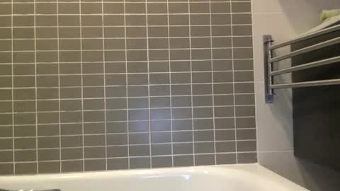 jesussevilla online show from 1, 10, 2025