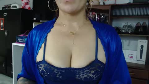 Nadia  online show from 9, 2, 2025