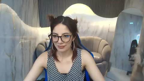 Nadia  online show from 20, 6, 2026