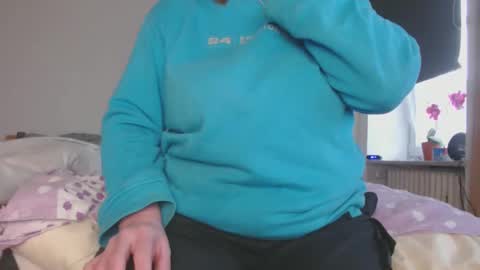 Nadine online show from 25, 12, 2024