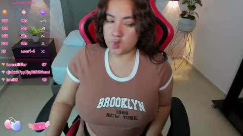 Nadine online show from 17, 1, 2025